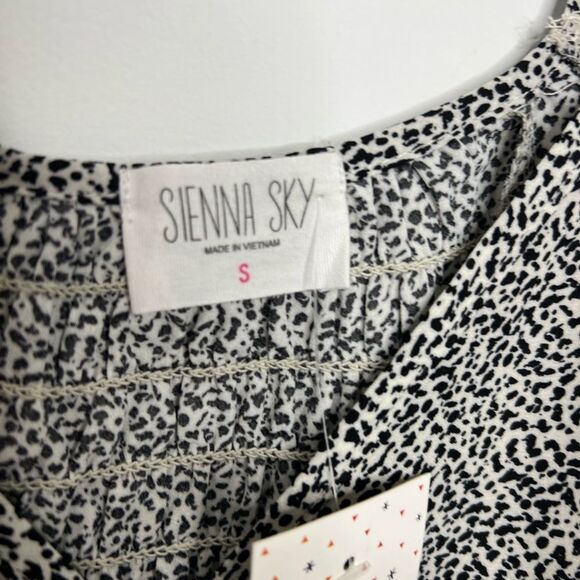 Sienna Sky Tank Top - Picture 3 of 6